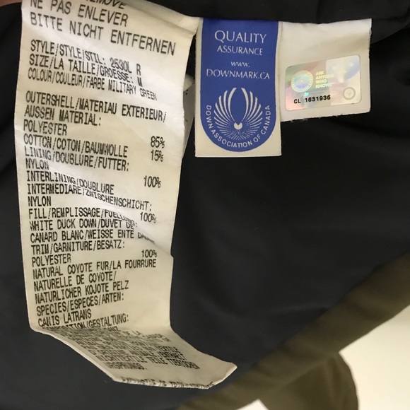 Canada Goose Women's MONTEBELLO Medium - Picture 4 of 5